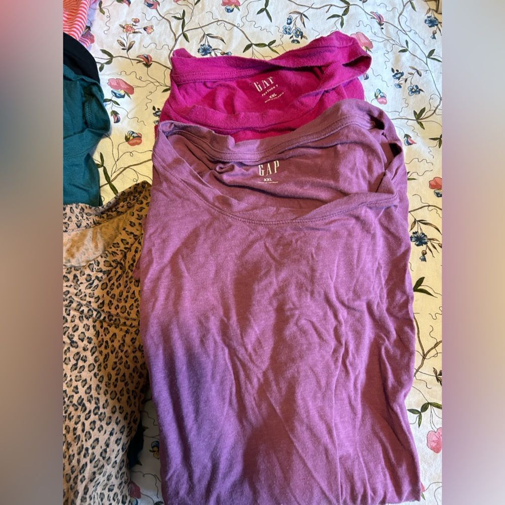 Gap feather light long sleeve tshirts XXL 2/$15